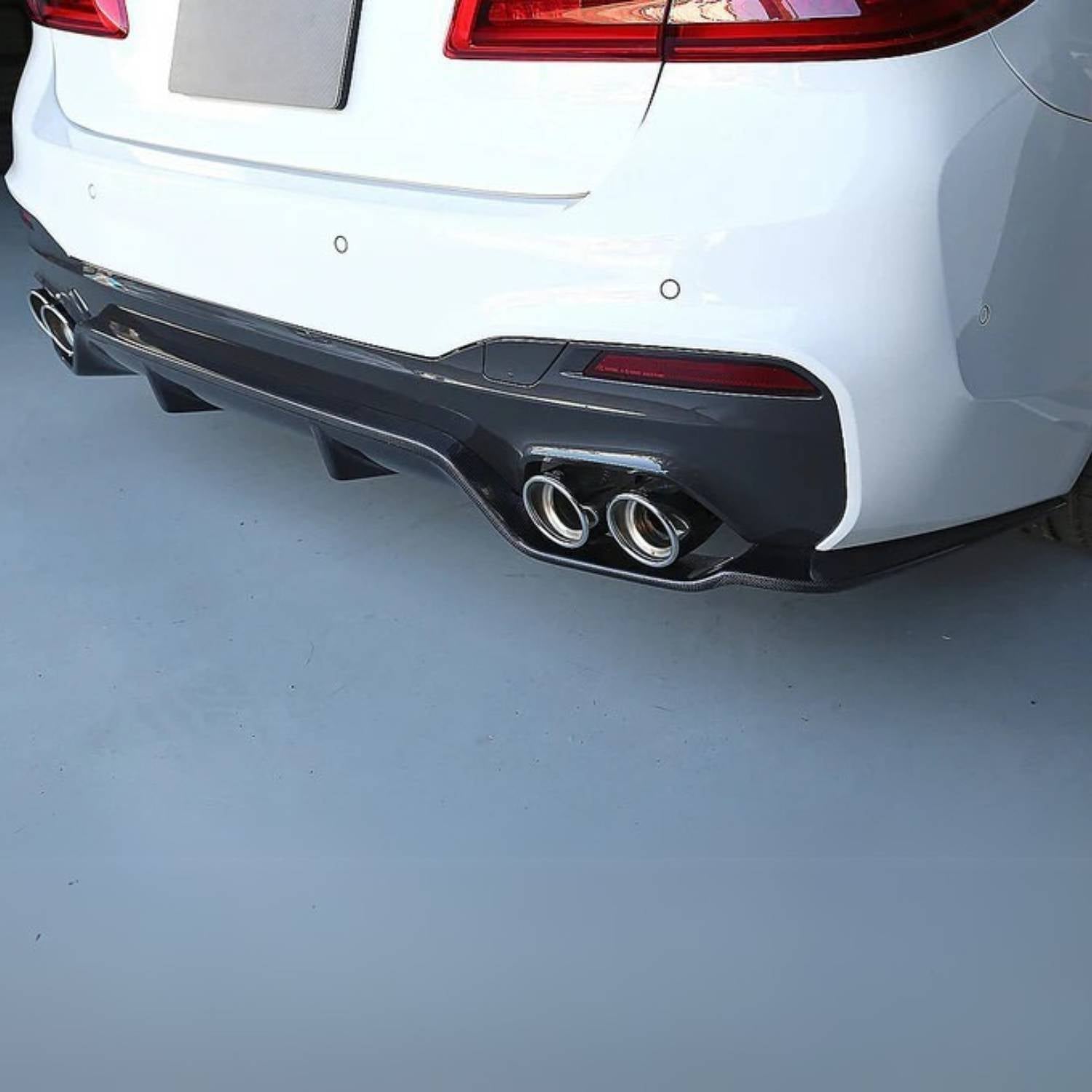 BMW 5 Series G30 G31 M-Sport Gloss Black 3D Style Rear Diffuser (2017-2020)