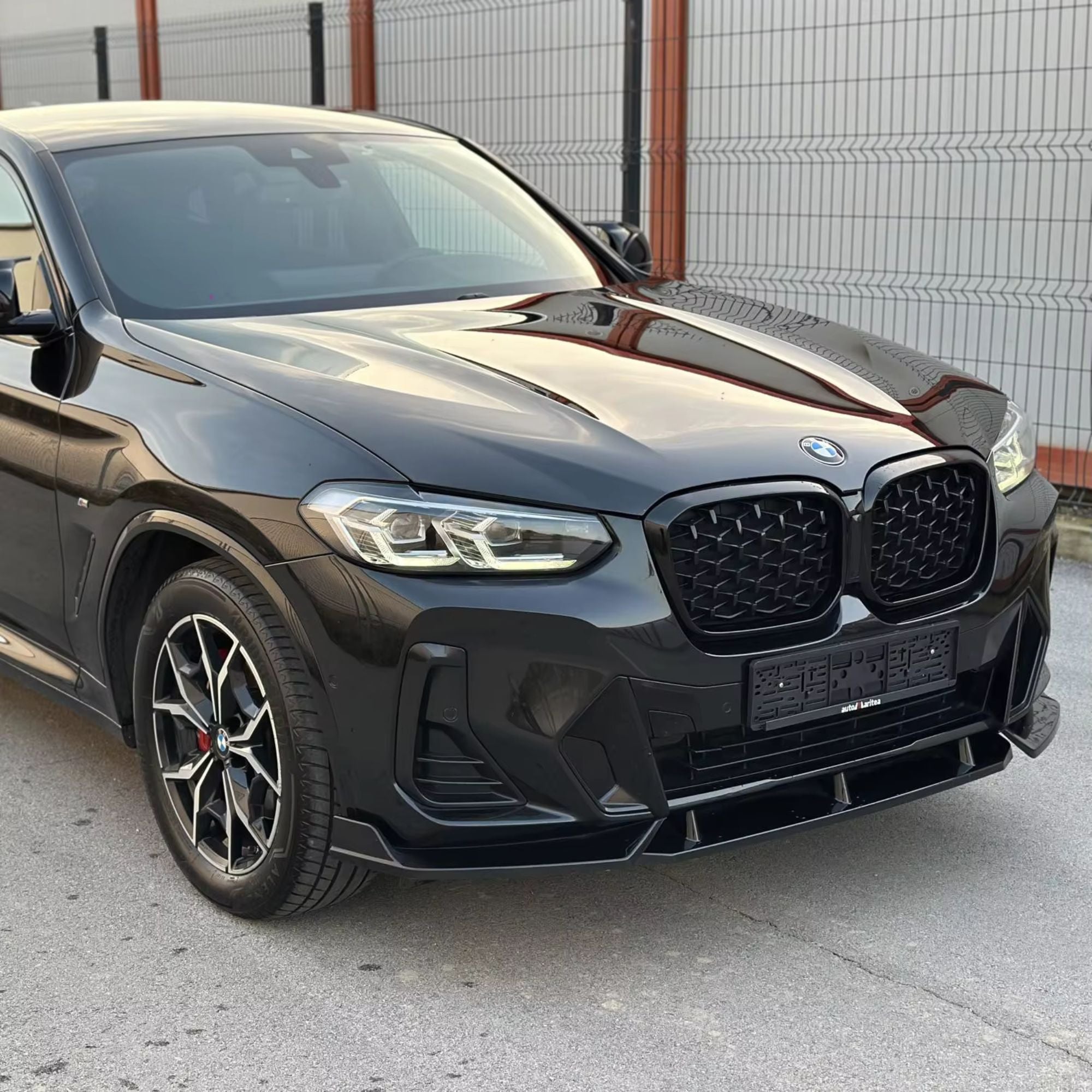 BMW X3 G01 / X4 G02 LCI Lip Frontal Negro Brillo (2021+)