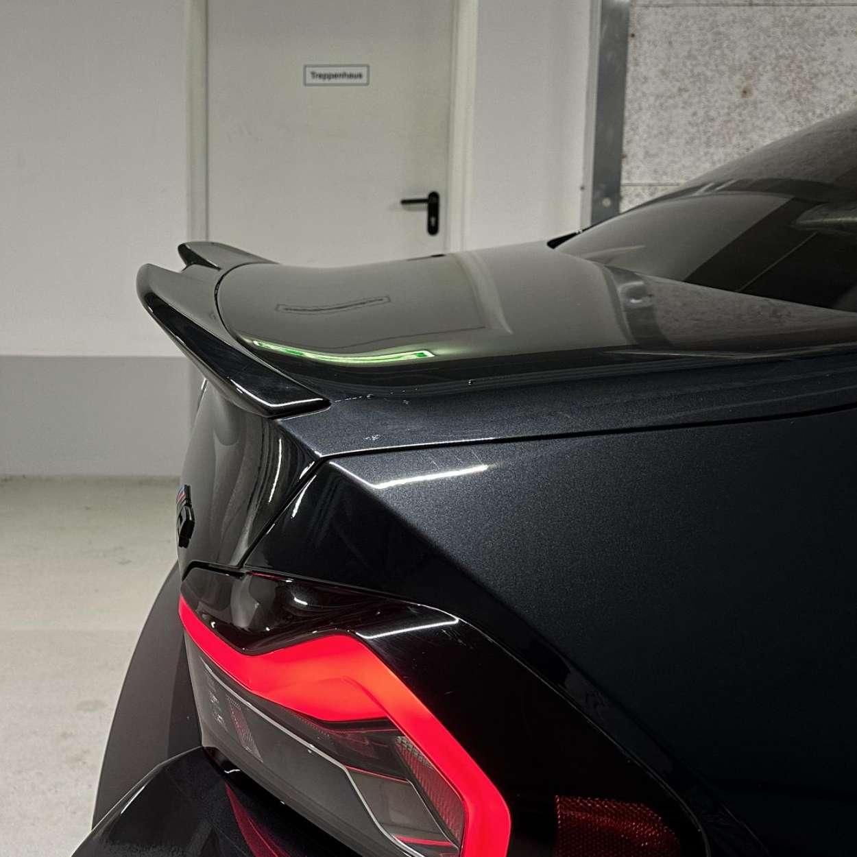 Alerón trasero BMW Serie 2 G42 & M2 G87 Gloss Black MP Style (2021+)